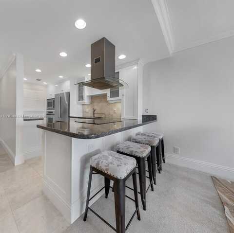 555 NW 4th Ave, Boca Raton, FL 33432