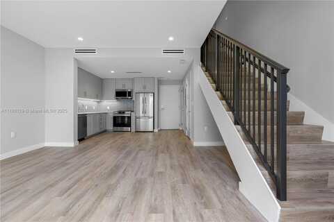 3335 Thomas Ave, Coconut Grove, FL 33133