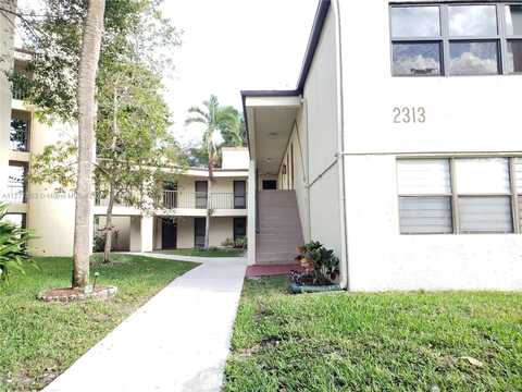 2313 S Cypress Bend Dr, Pompano Beach, FL 33069