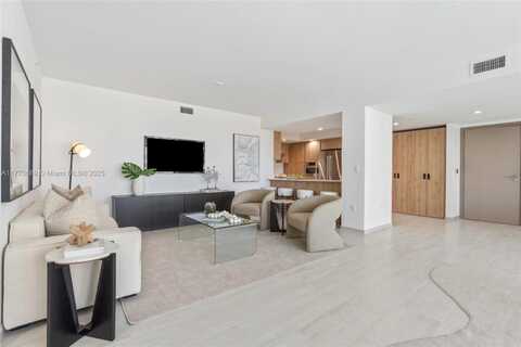 10281 W Bay Harbor Dr, Bay Harbor Islands, FL 33154