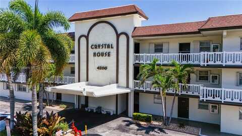 4200 Crystal Lake Dr, Deerfield Beach, FL 33064