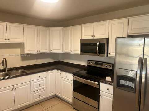 8900 W SAMPLE ROAD, Coral Springs, FL 33065