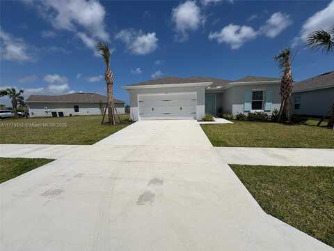 103 Pummelo Pl, Fort Pierce, FL 34981