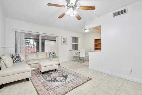 6668 SW 41st Pl, Davie, FL 33314