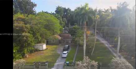 308 NW 159th St, Miami, FL 33169