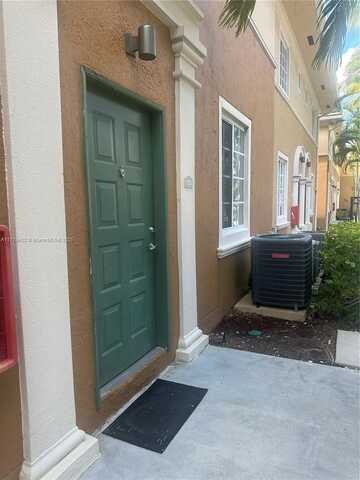 2881 NE 185th St, Aventura, FL 33180