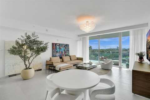 10201 Collins Ave, Bal Harbour, FL 33154