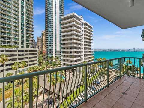 1408 Brickell Bay Dr, Miami, FL 33131