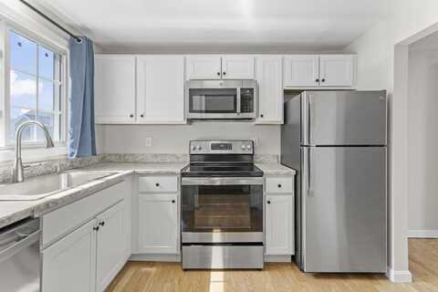 98 Henry Law Avenue, Dover, NH 03820