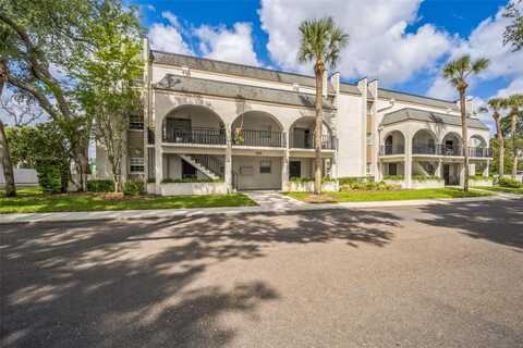 122 N KINGS AVENUE, BRANDON, FL 33510