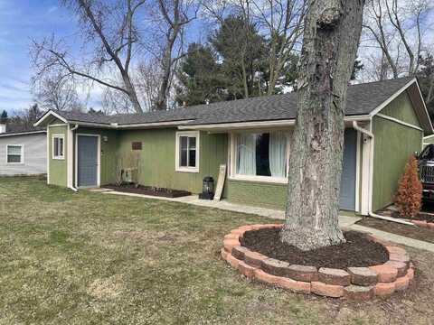 3747 Gainesborough, Lake Orion, MI 48359