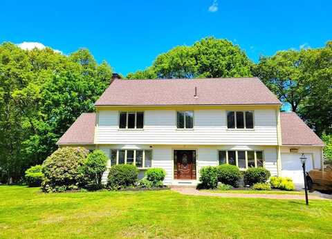 3 Overlook Dr, Chelmsford, MA 01824