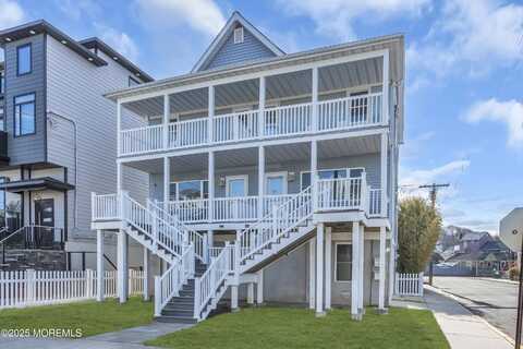 37 Shrewsbury Avenue, Highlands, NJ 07732