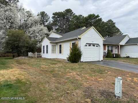 136 Sunset Road, Whiting, NJ 08759