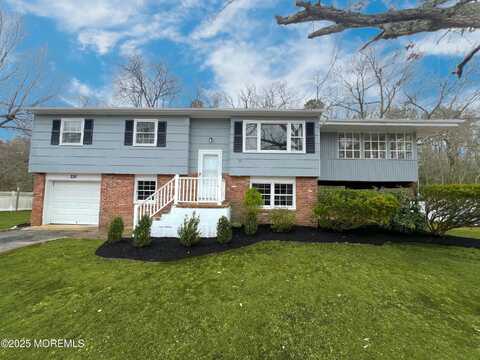226 Mill Creek Drive, Bayville, NJ 08721