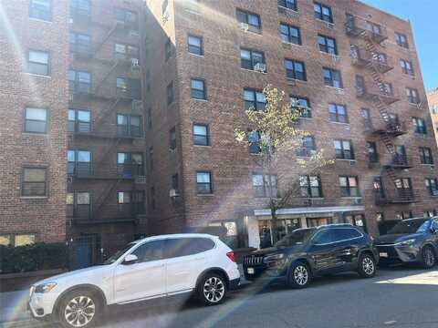 143-30 Roosevelt Avenue, Flushing, NY 11354