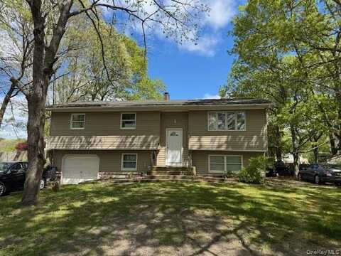 27 Hampton Avenue, Mastic, NY 11950