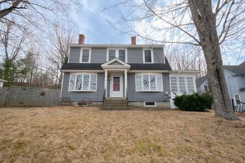 29 Pleasant Street, Dover-Foxcroft, ME 04426