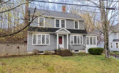 29 Pleasant Street, Dover-Foxcroft, ME 04426