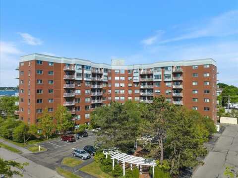148 Breakwater Drive, South Portland, ME 04106