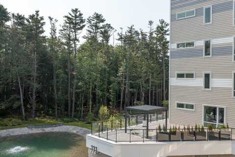 267 US Route 1, Falmouth, ME 04105