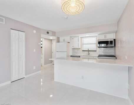 1024 Anglers, MARCO ISLAND, FL 34145