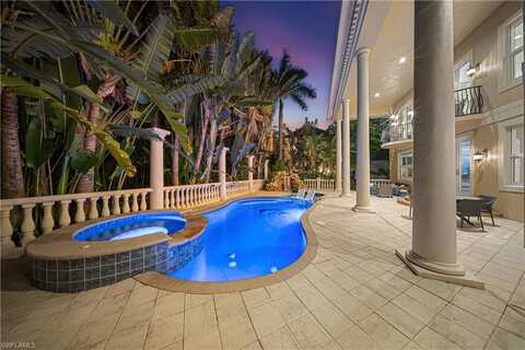 1408 Hemingway, NAPLES, FL 34103