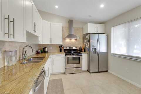 3207 Horse Carriage, NAPLES, FL 34105