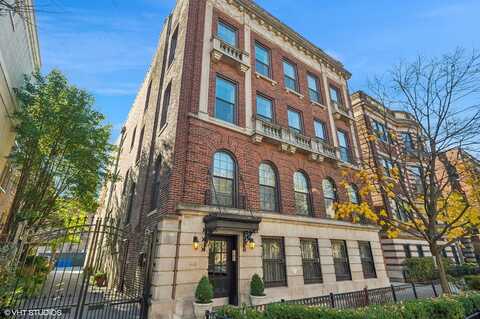 443 W Aldine Street, Chicago, IL 60657