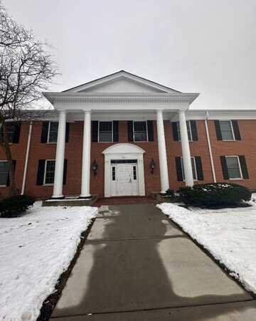 540 Devonshire Lane, Crystal Lake, IL 60014