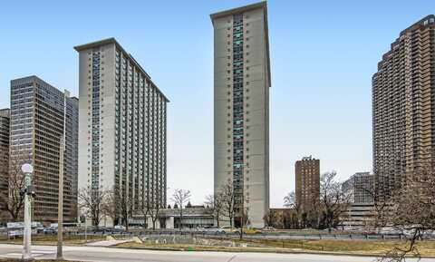3600 N Lake Shore Drive, Chicago, IL 60613
