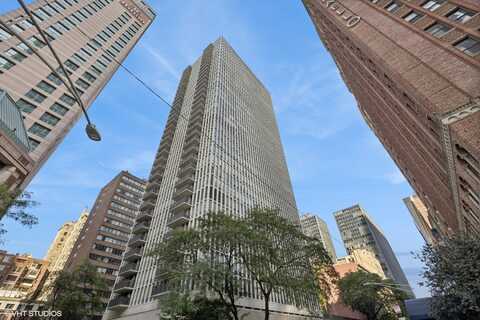 200 E Delaware Place, Chicago, IL 60610