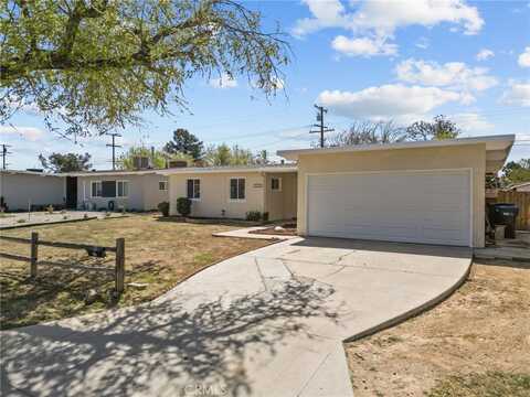 1438 W Avenue H15, Lancaster, CA 93534
