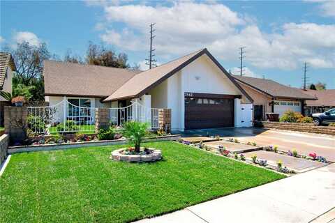 7842 E Woodsboro Avenue, Anaheim Hills, CA 92807