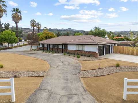27265 Hemet Street, Hemet, CA 92544
