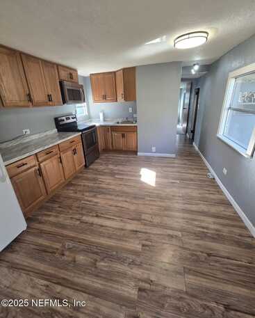 4072 MUSTANG ROAD Road, Middleburg, FL 32068