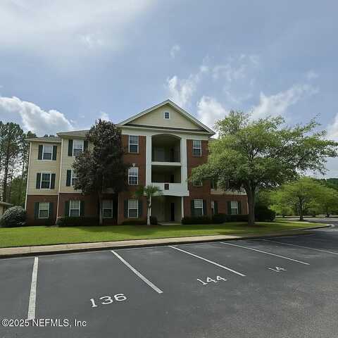 785 OAKLEAF PLANTATION Parkway, Orange Park, FL 32065