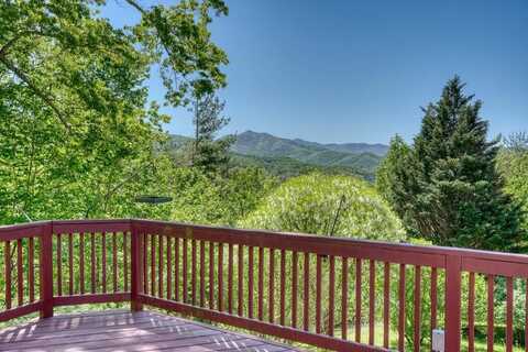 845 Scarletts Way, Young Harris, GA 30582