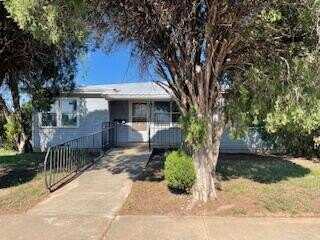 2512 Globe Avenue, Lubbock, TX 79404