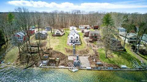 5575 S 930 E, Wolcottville, IN 46795