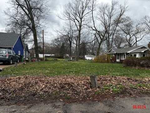 110 E 238th Street, Euclid, OH 44123