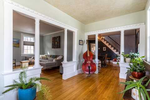 2 Kitteridge Square, Newmarket, NH 03857
