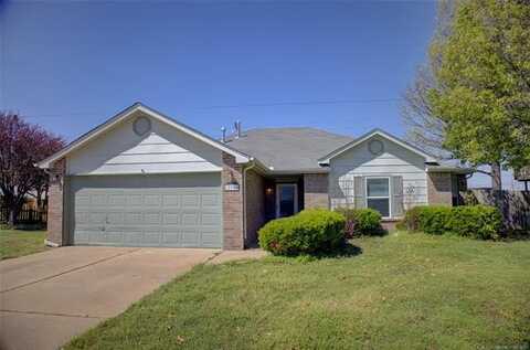 12904 N 130th East East Avenue, Collinsville, OK 74021
