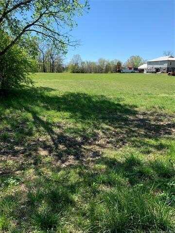 US Highway 64 Highway, Sallisaw, OK 74955