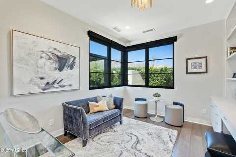 5728 E VILLAGE Drive, Paradise Valley, AZ 85253