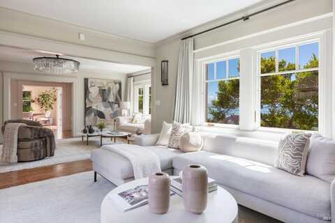 111 Central Avenue, Sausalito, CA 94965