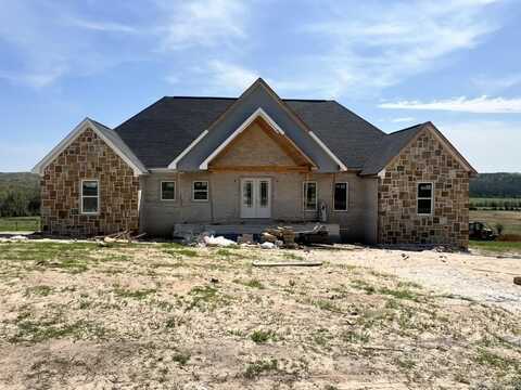 276 Castleberry Rd Road, Greenbrier, AR 72058