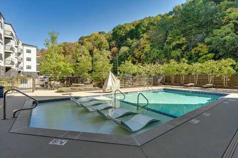 782 Riverfront Parkway, Chattanooga, TN 37402