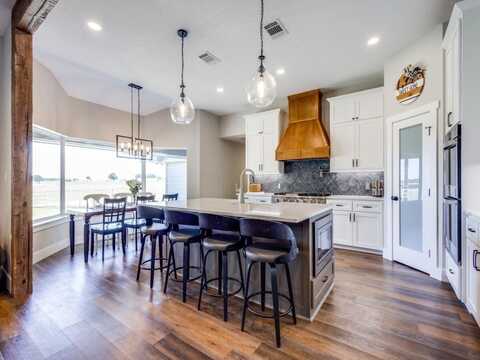 13125 Friendship Road, Pilot Point, TX 76258
