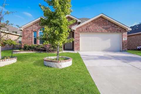 1305 Trumpet Drive, Fort Worth, TX 76131